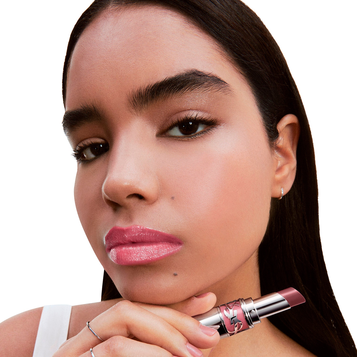 LOVESHINE EL NUEVO LABIAL DE ALTO BRILLO (LABIAL EN BARRA CON EFECTO BRILLOSO)